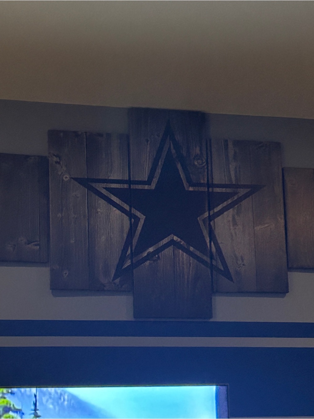 Rustic Wooden Star Wall Plaque - Dark Brown 110cm x 90cm